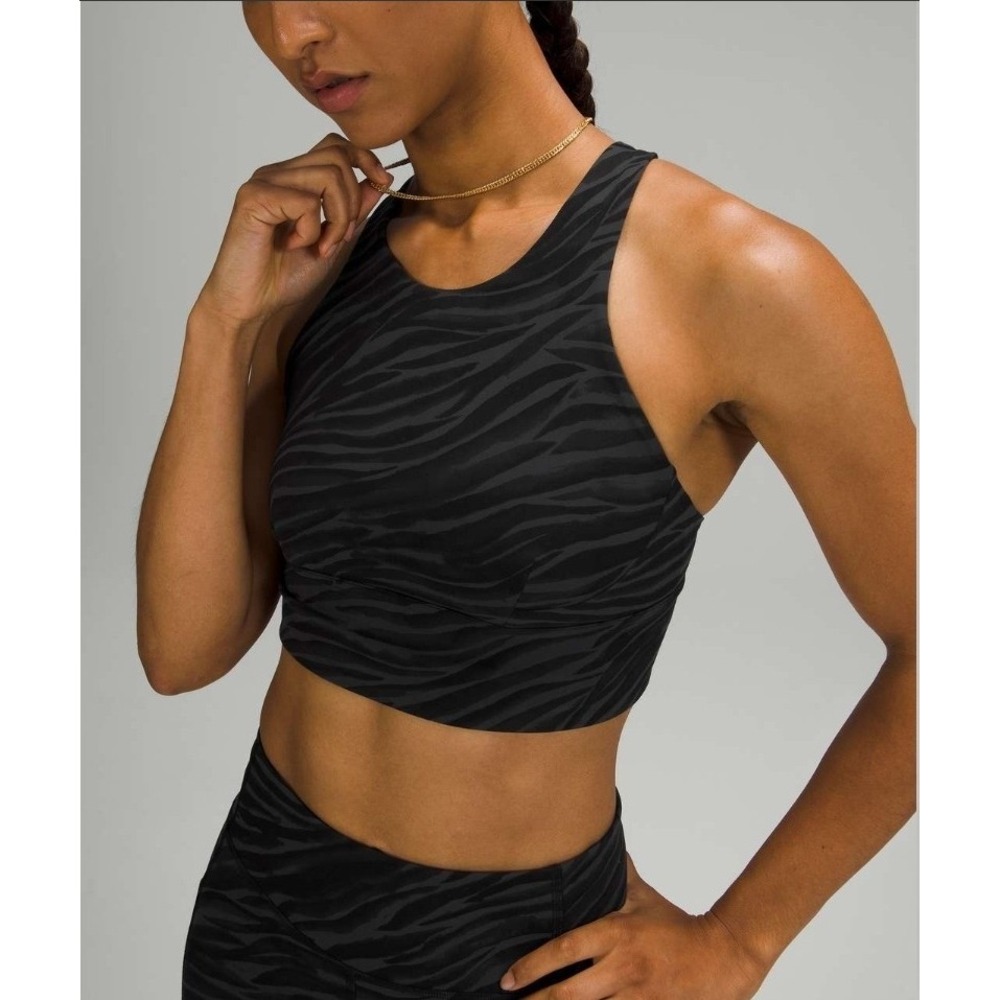 Lululemon Wunder Train Long Line Bra Size 8 Striped. No Pads